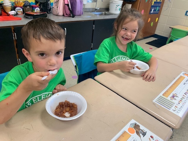 Making Applesauce!